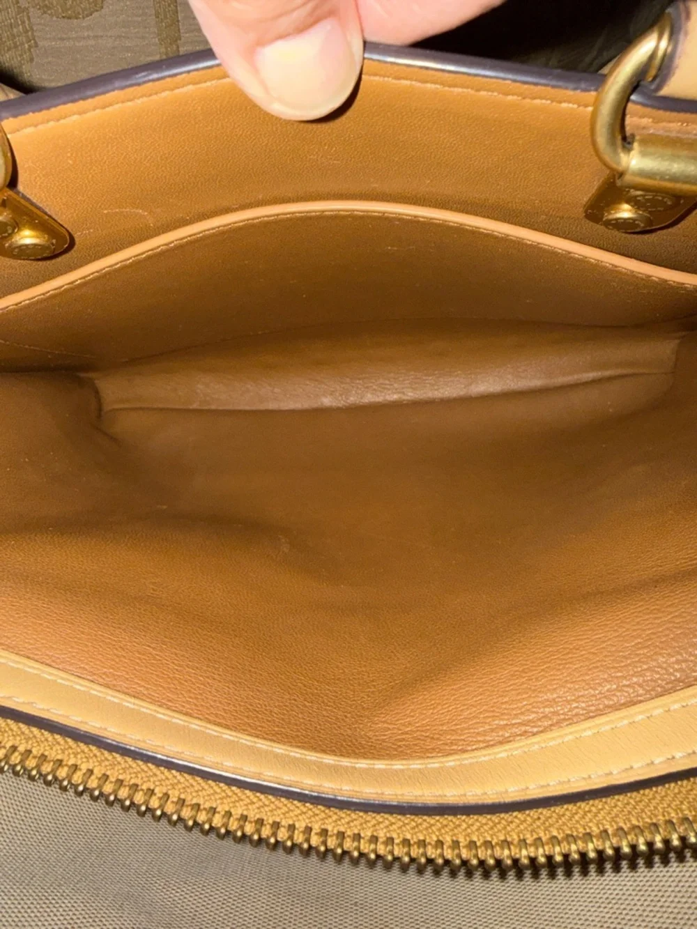 Coach 30 Rogue Glove Tanned Bag in Tan preowned - Picture 11 of 16